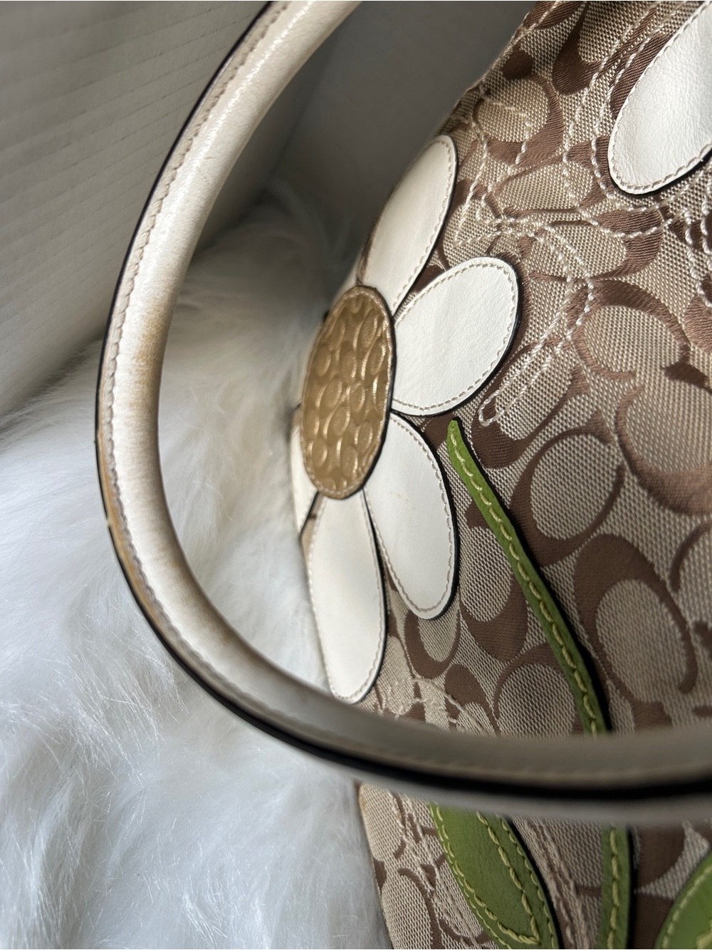 Coach Bleeker Daisy Appliqué Tote Bag in Beige/White/Green - Picture 8 of 12